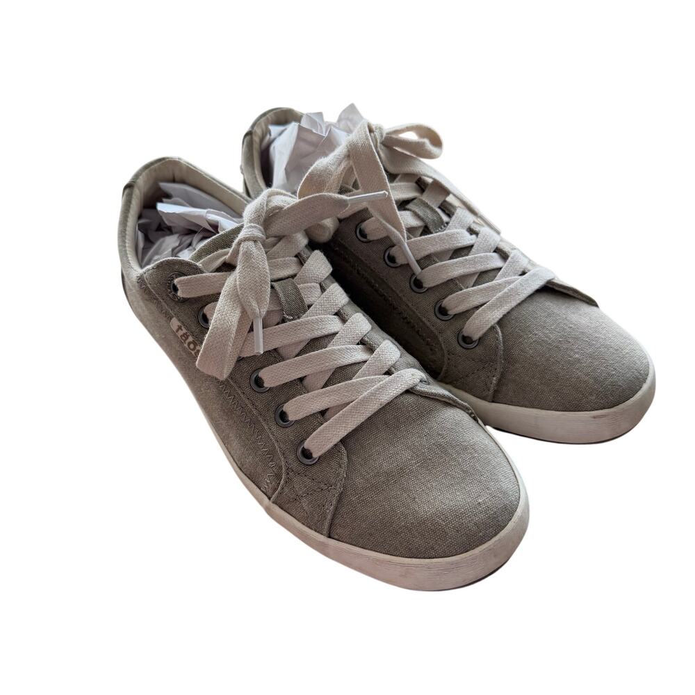 Taos wheat color canvas sneakers women’s size 8 casual comfort